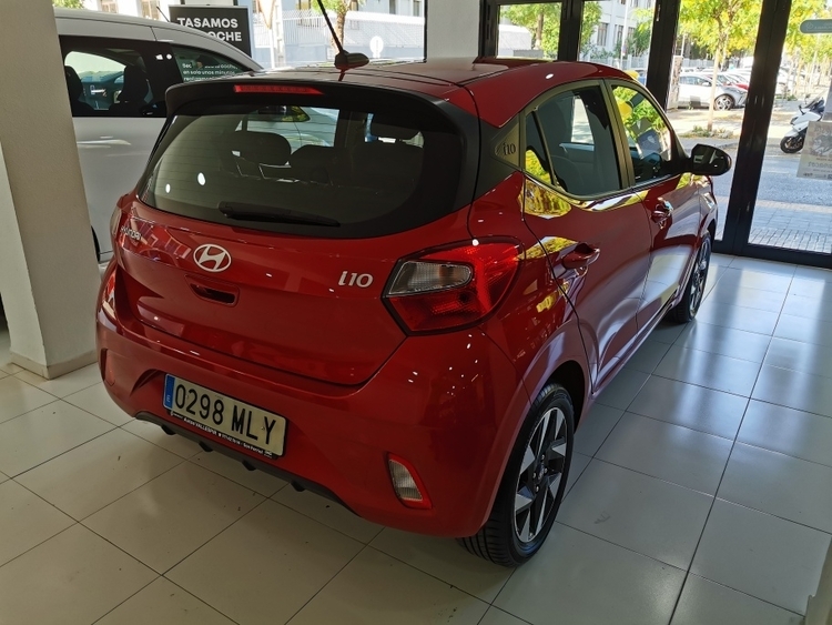 HYUNDAI i10 KLASS 1.0 66CV foto 3