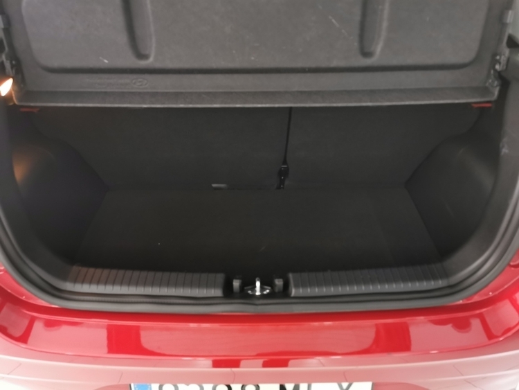 HYUNDAI i10 KLASS 1.0 66CV foto 7