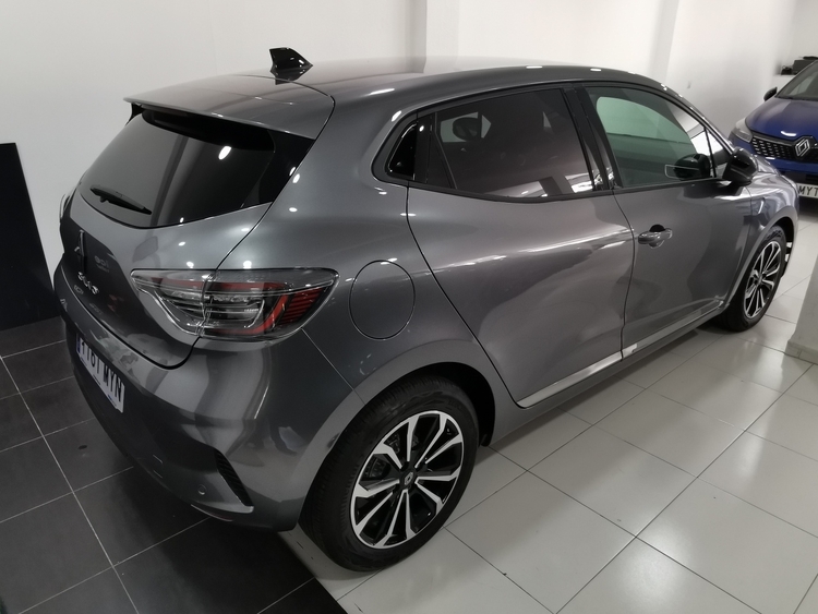 RENAULT CLIO TECHNO TCE 90CV foto 3