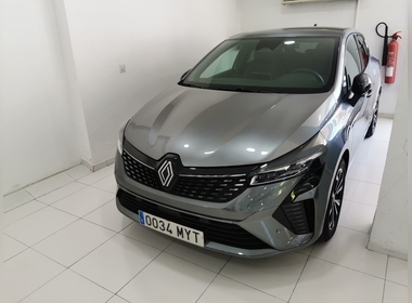 RENAULT - CLIO