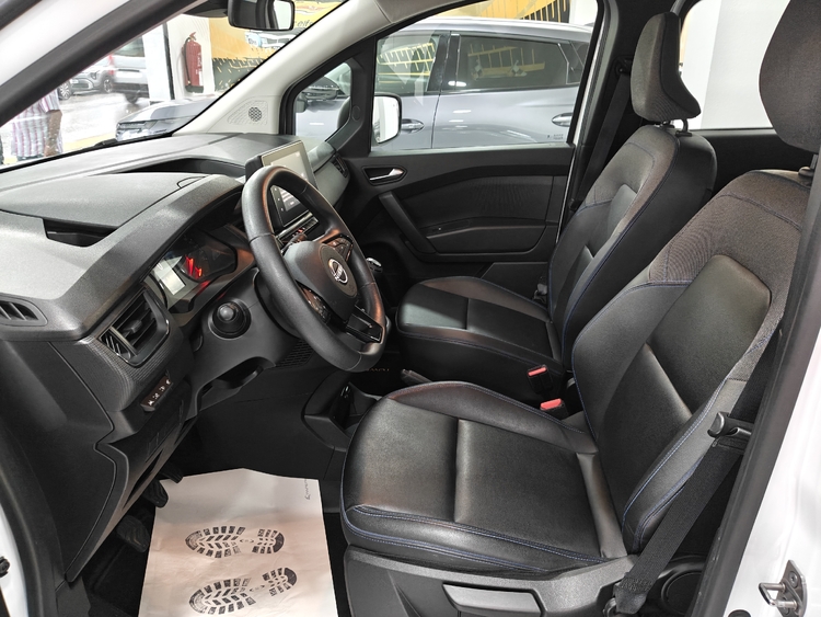 NISSAN TOWSTAR ACENTA + 1.3 TCE 130CV foto 4
